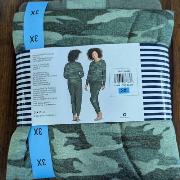 New Splendid 2-Piece Green Camo Pajama Set. Size 3X - Picture 2 of 4